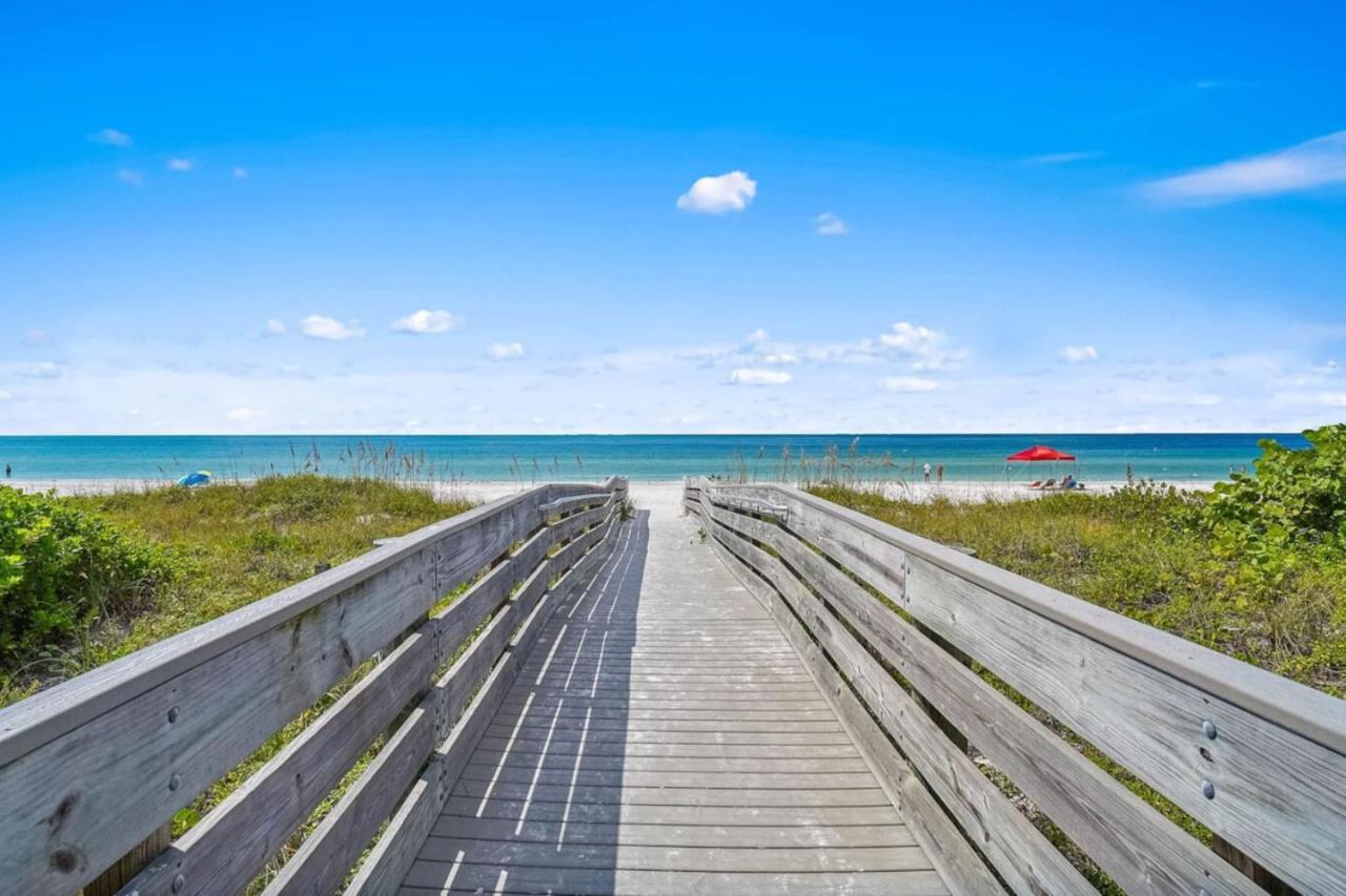 Sea Side 202 Beachfront Serenity 3Bd 2Ba Sleeps 8 クリアウォーター・ビーチ エクステリア 写真